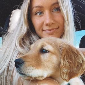 Meet your Posher, Bella